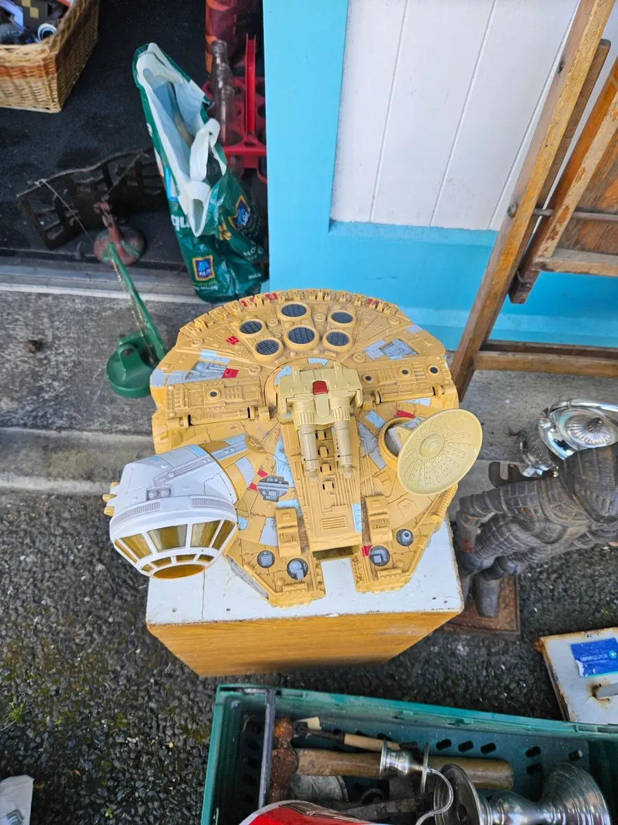 Star Wars Millennium Falcon - Image 4