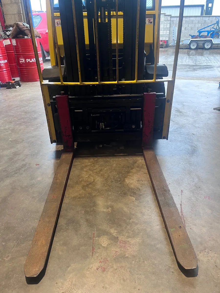 Forklift - Image 3