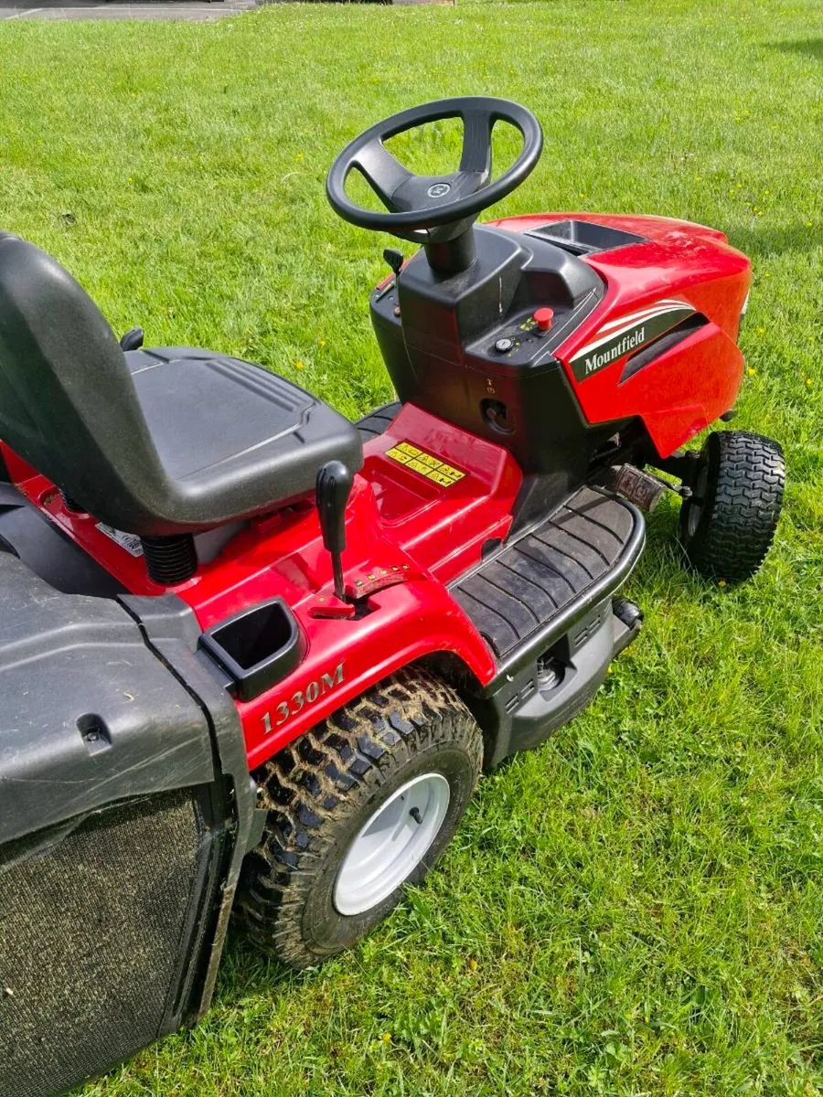Mountfield Ride On Lawnmower - Image 3