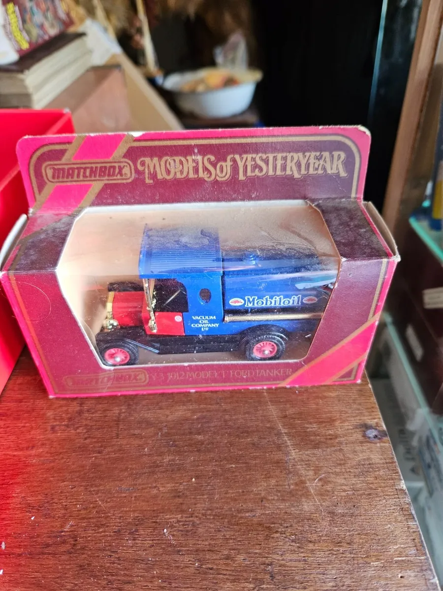 Matchbox Yesteryear Van