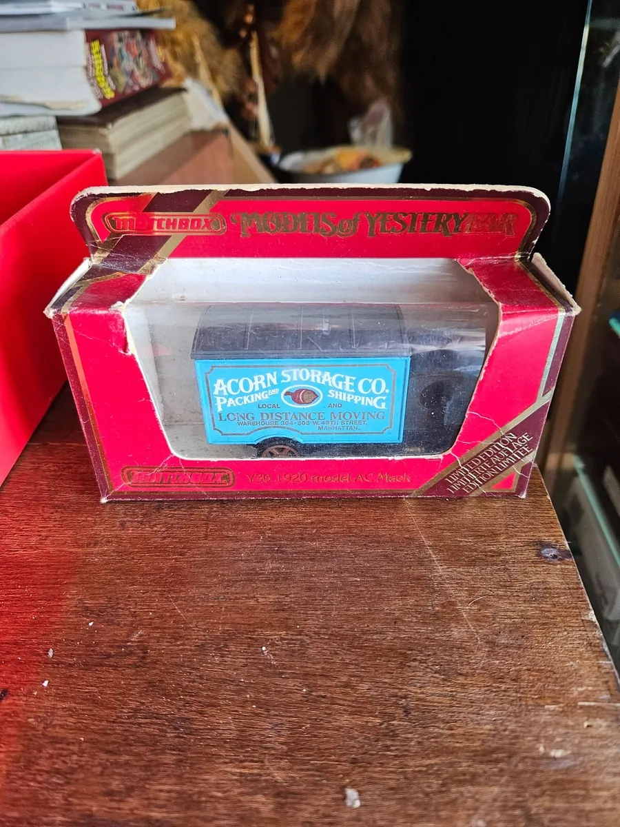 Matchbox Yesteryear Van