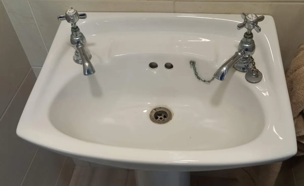 Bathroom Sink - Image 3