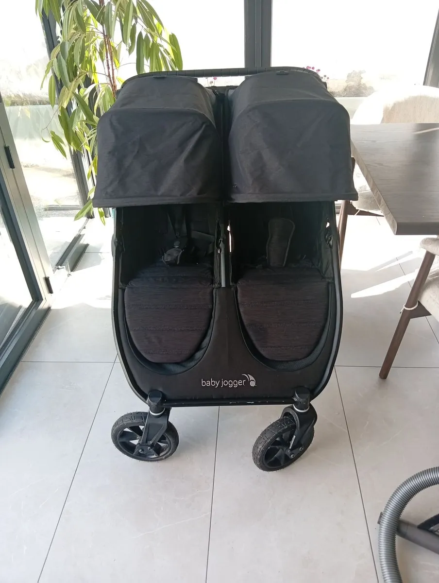 Baby Jogger GT2 Double Buggy - Image 1