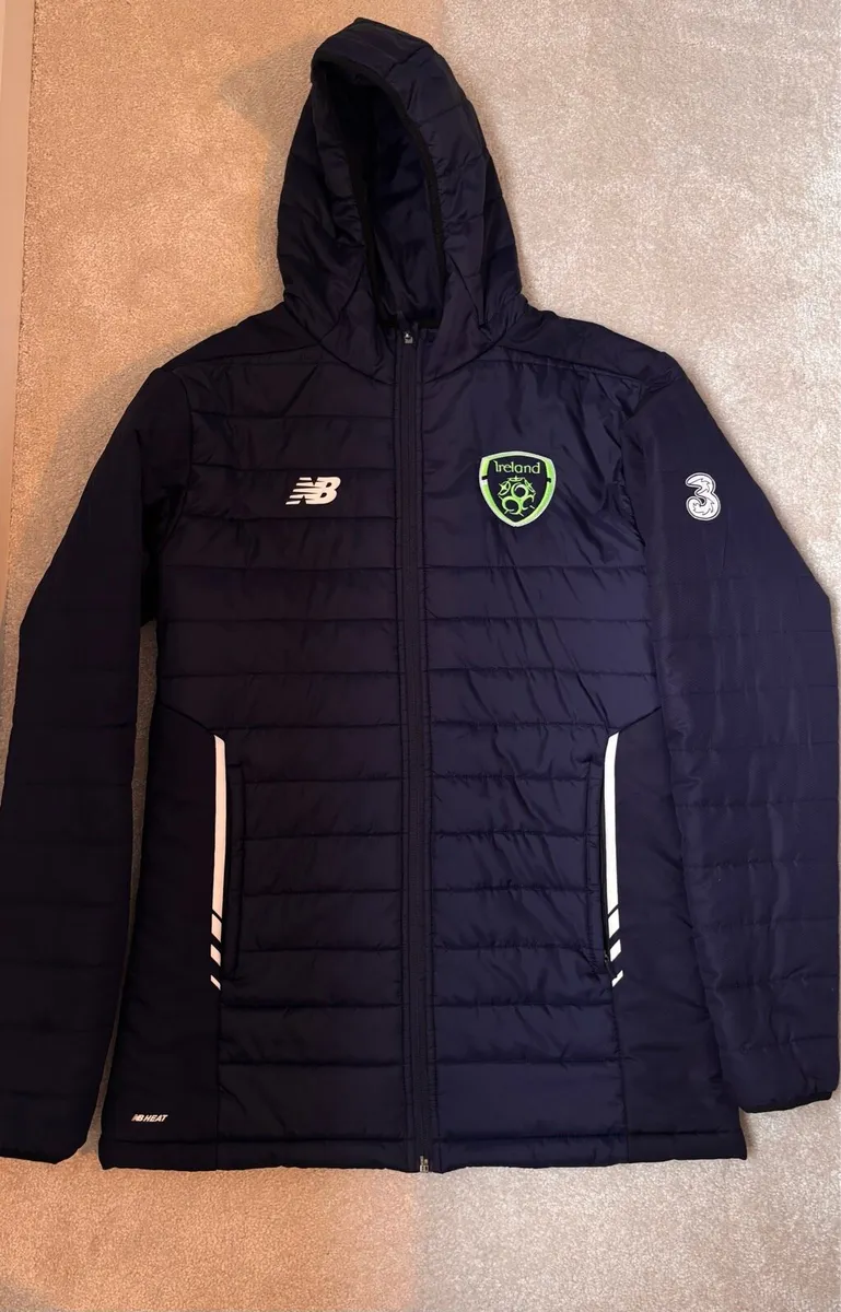 Brand New Mens Medium Jacket - Image 1