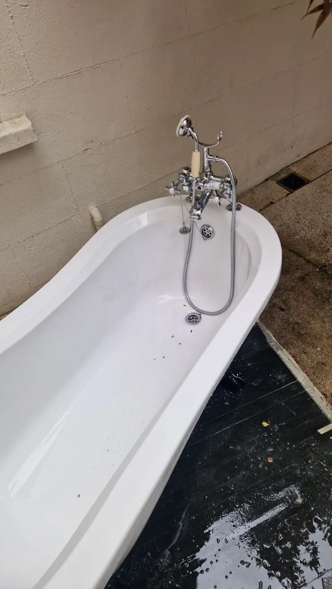 Free standing bath - Image 2