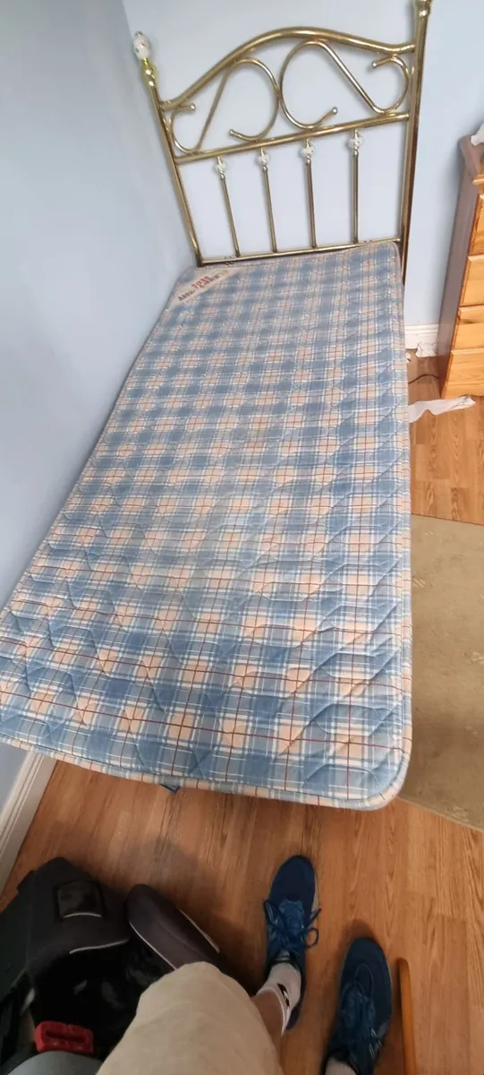 Single Bed with matress - Image 1