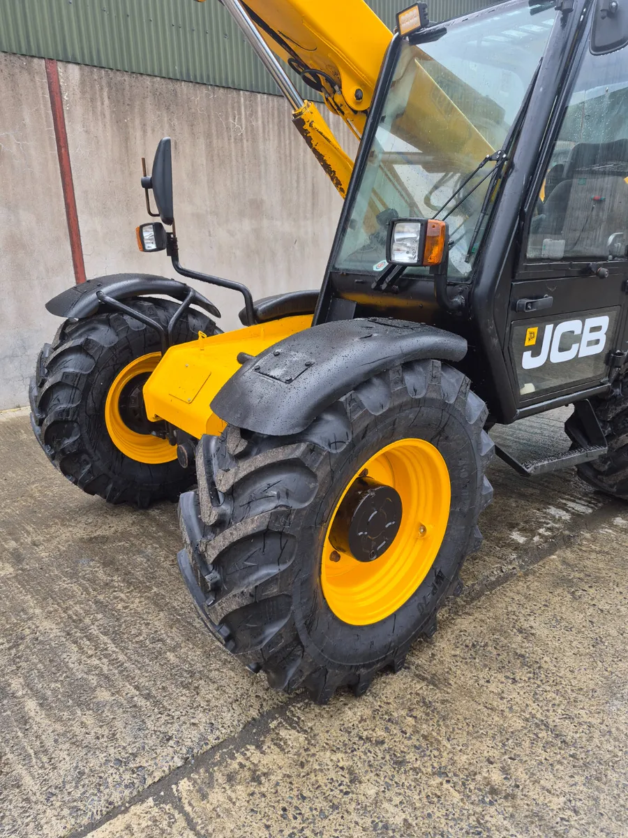 Jcb - Image 2