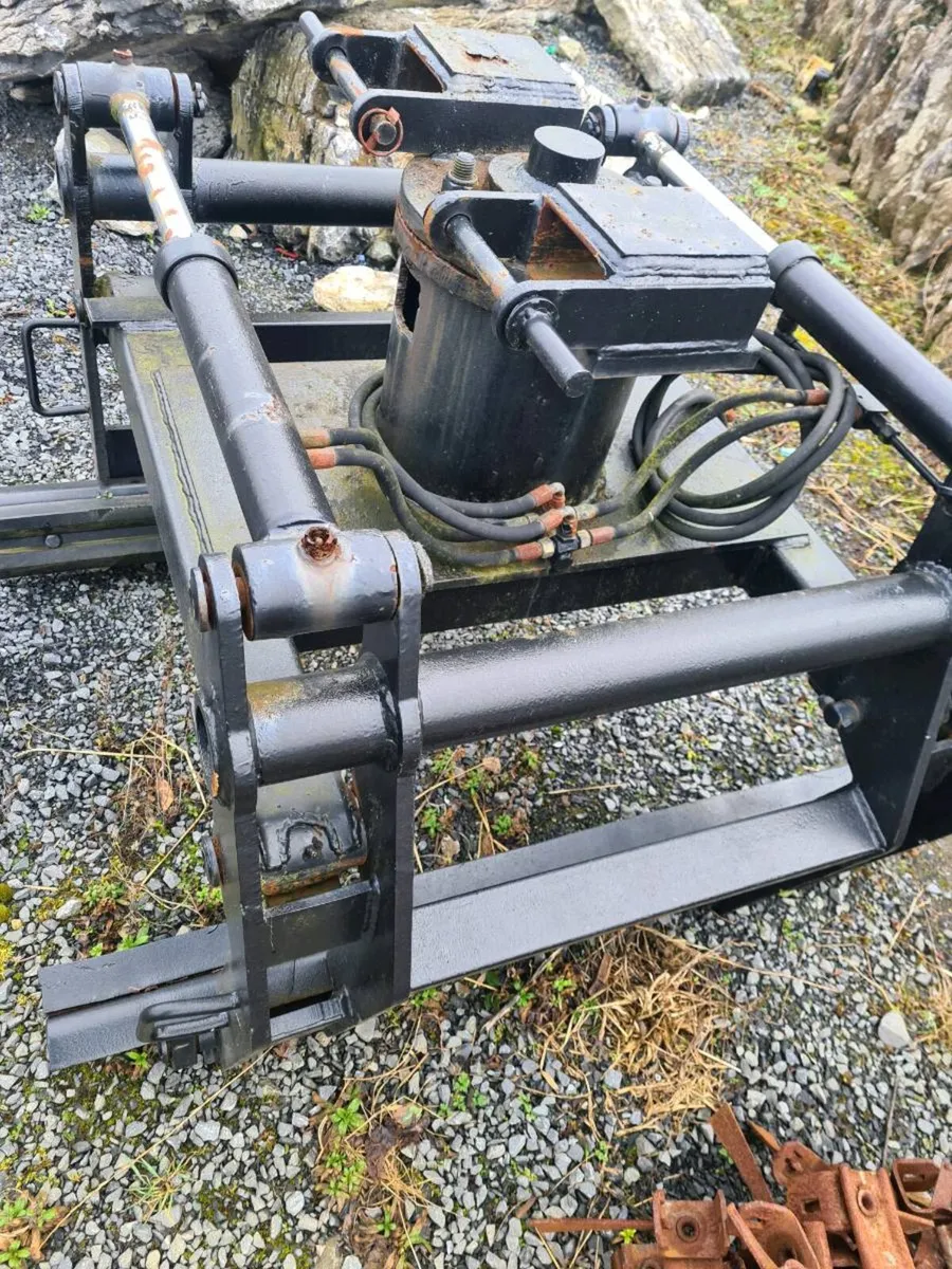Hydraulic Block Grab - Image 2