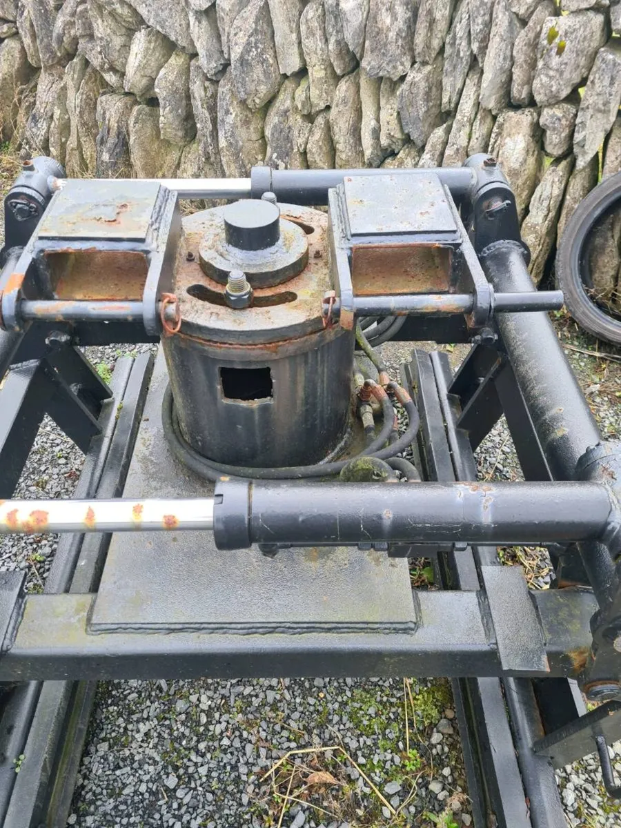 Hydraulic Block Grab - Image 4