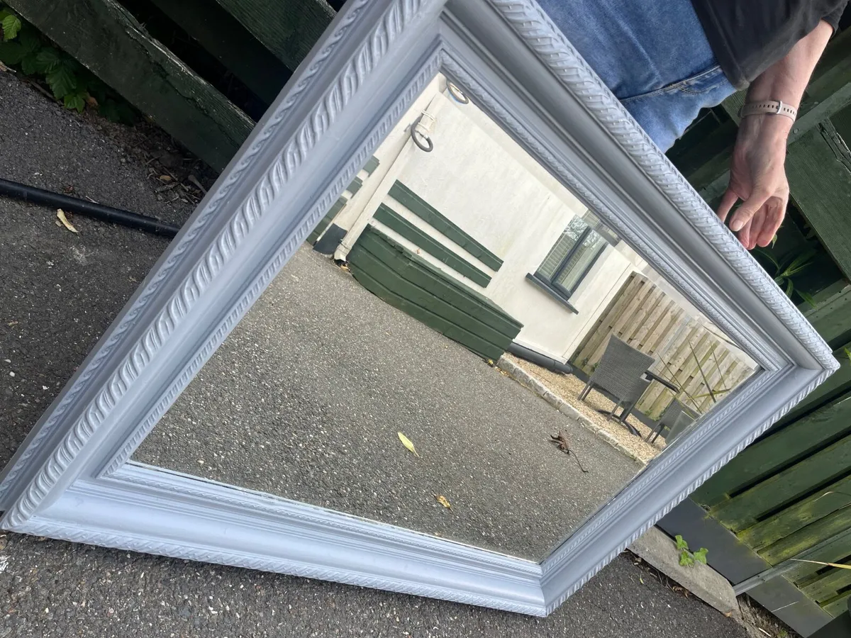 Mirror - Image 2