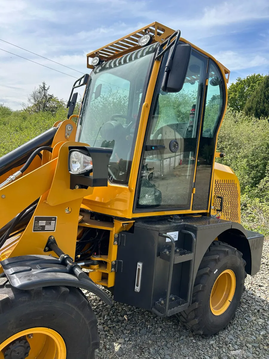 Loader - Image 2