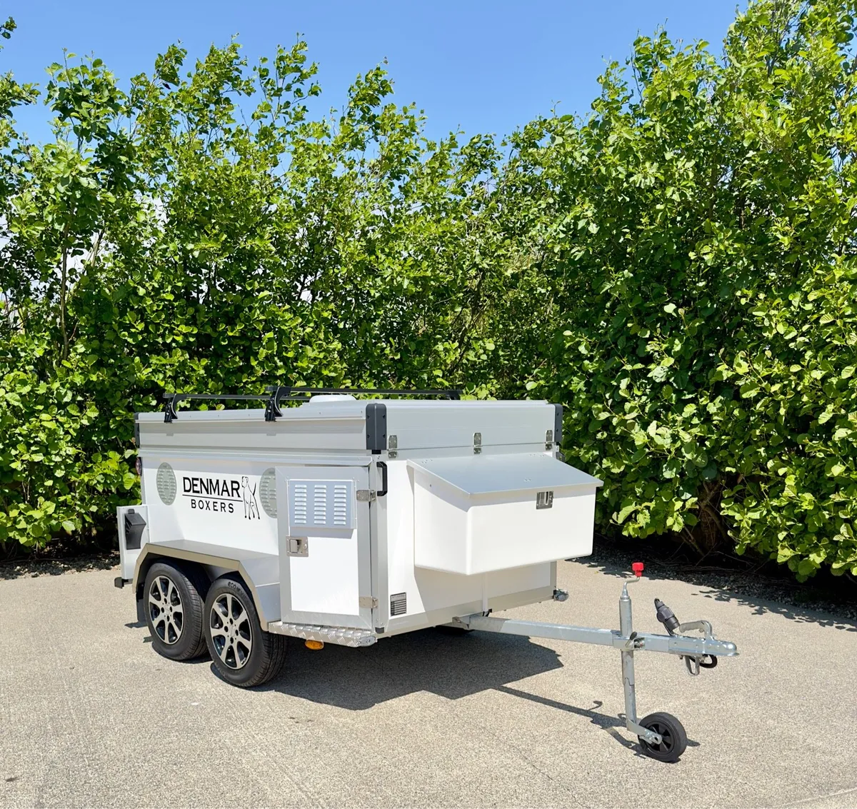 WT-Metall Dog Trailer - Image 1