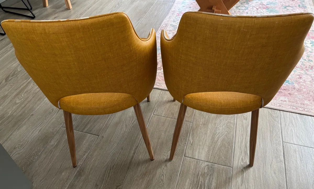 2 Chairs - Image 2