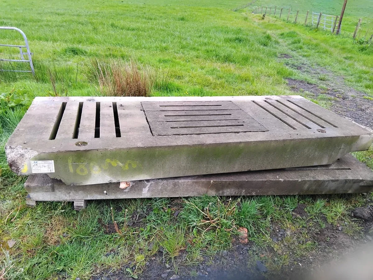 10ft mixing or manhole slate and 10ft slate