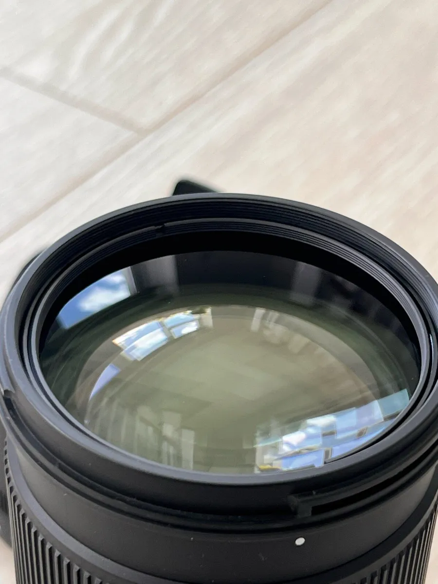 Sigma 70-200mm f/2.8 Apo DG HSM Canon lens - Image 2