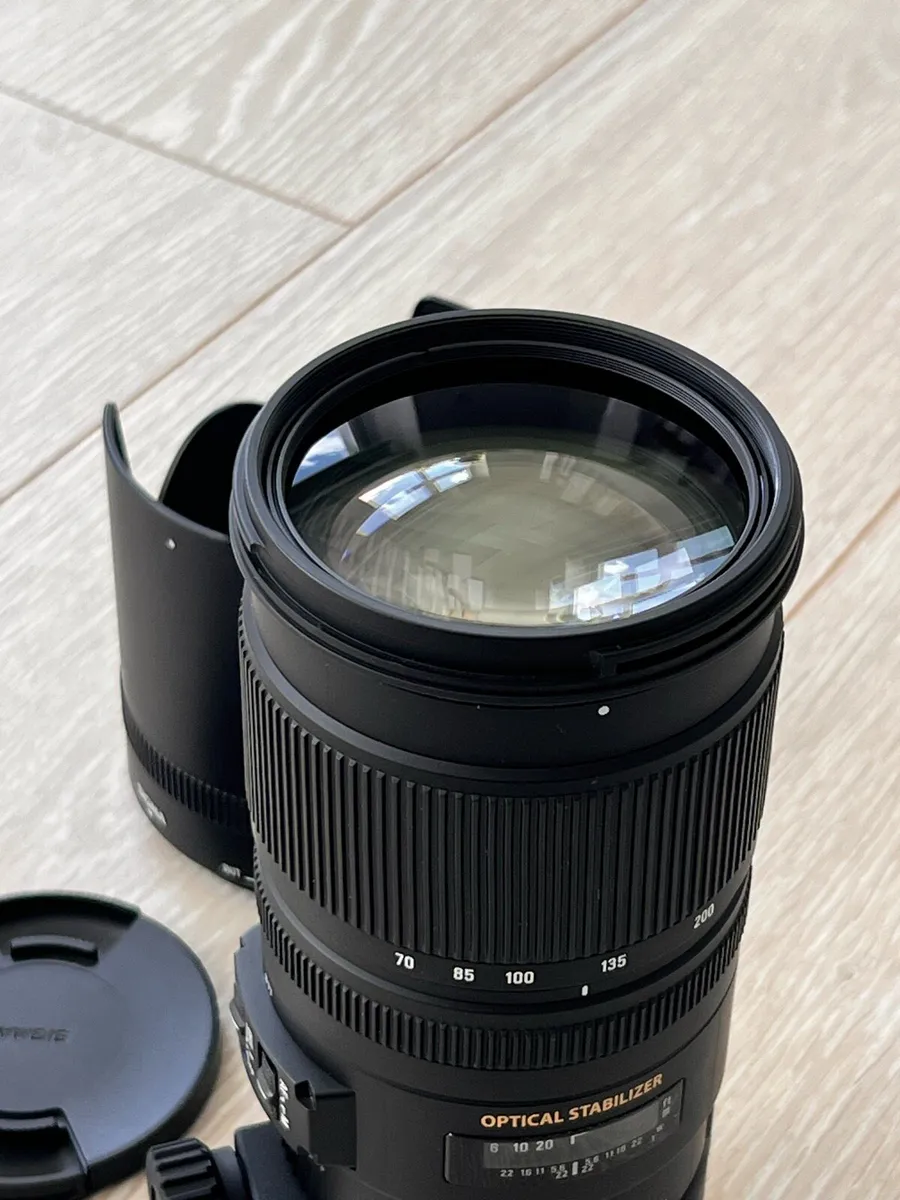 Sigma 70-200mm f/2.8 Apo DG HSM Canon lens - Image 3