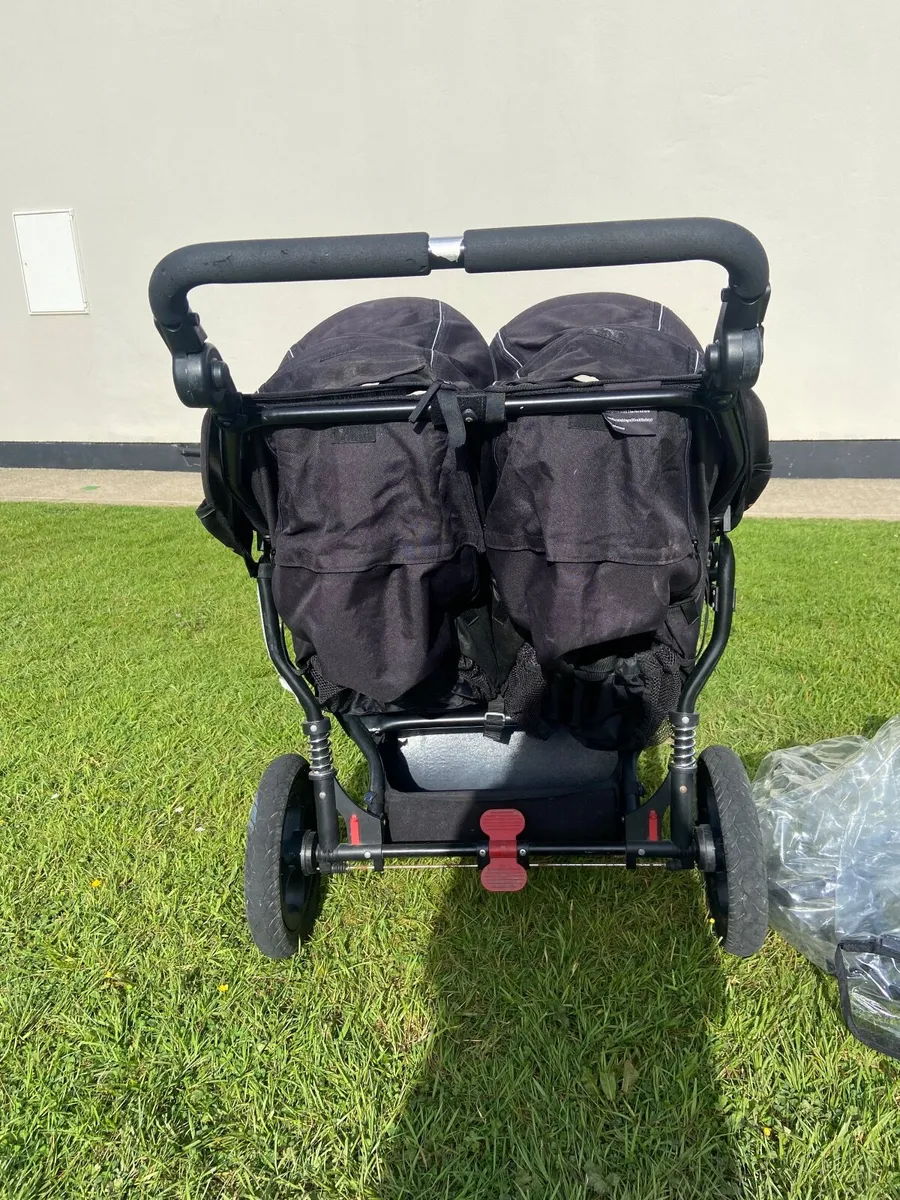 Out N About double buggy - Image 1
