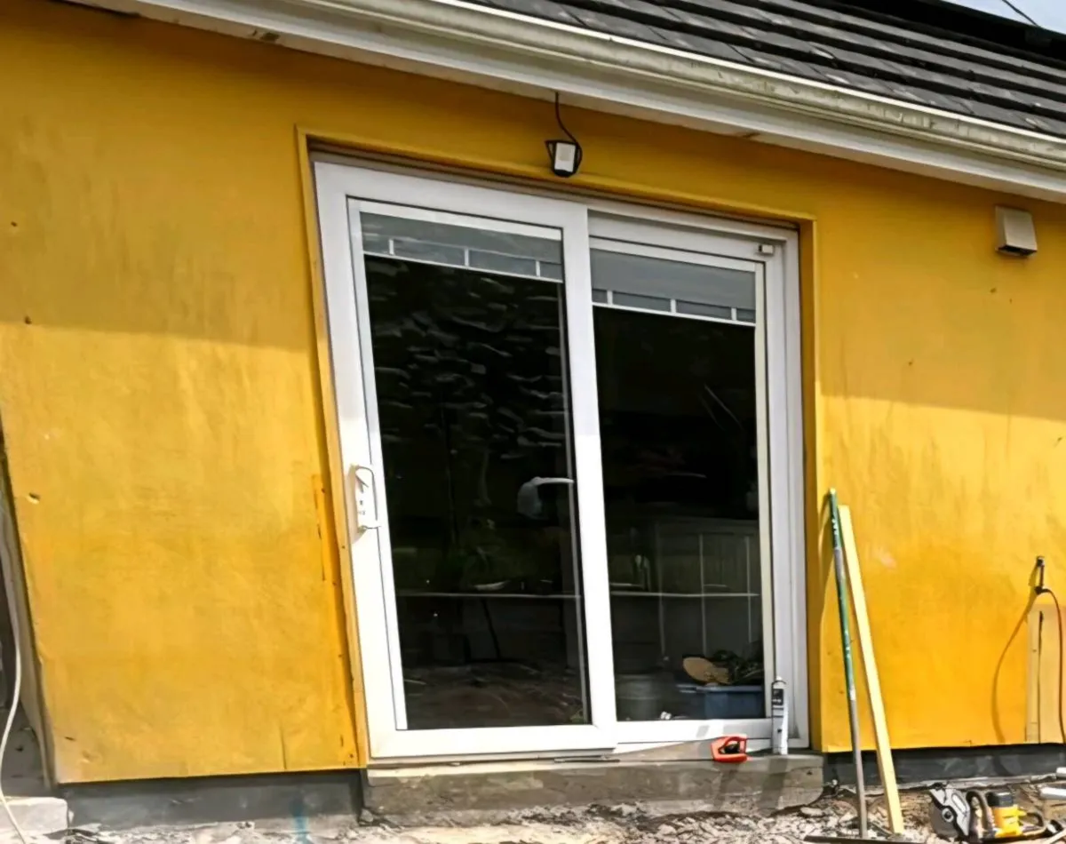 White double glazed sliding door - Image 1