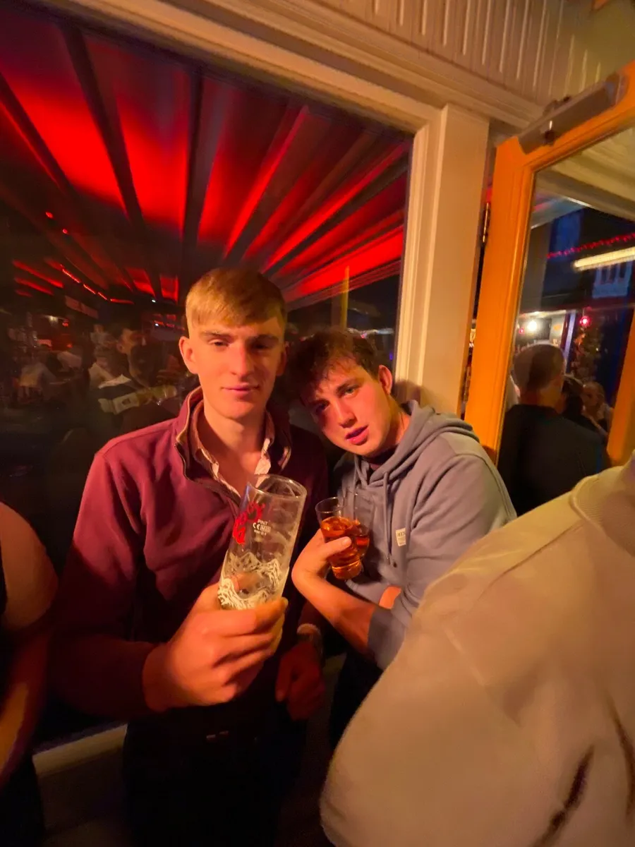 Licence wanted - Image 3
