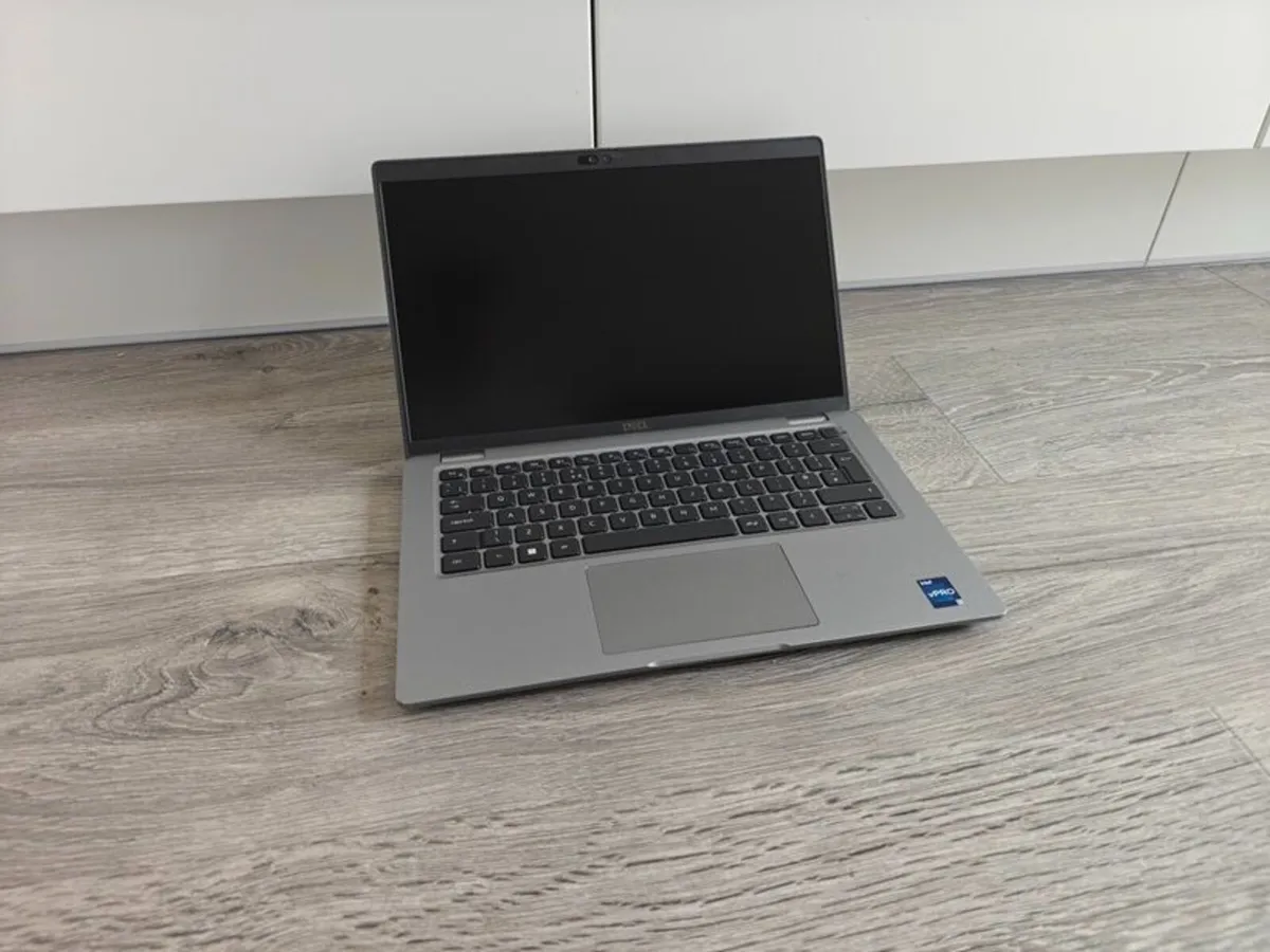Dell Latitude 5440 Laptop | i7 (13th gen) | 16GB | - Image 1