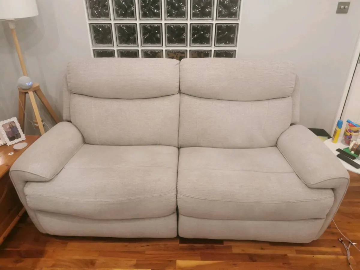 2 Electric reclining couches - Image 2