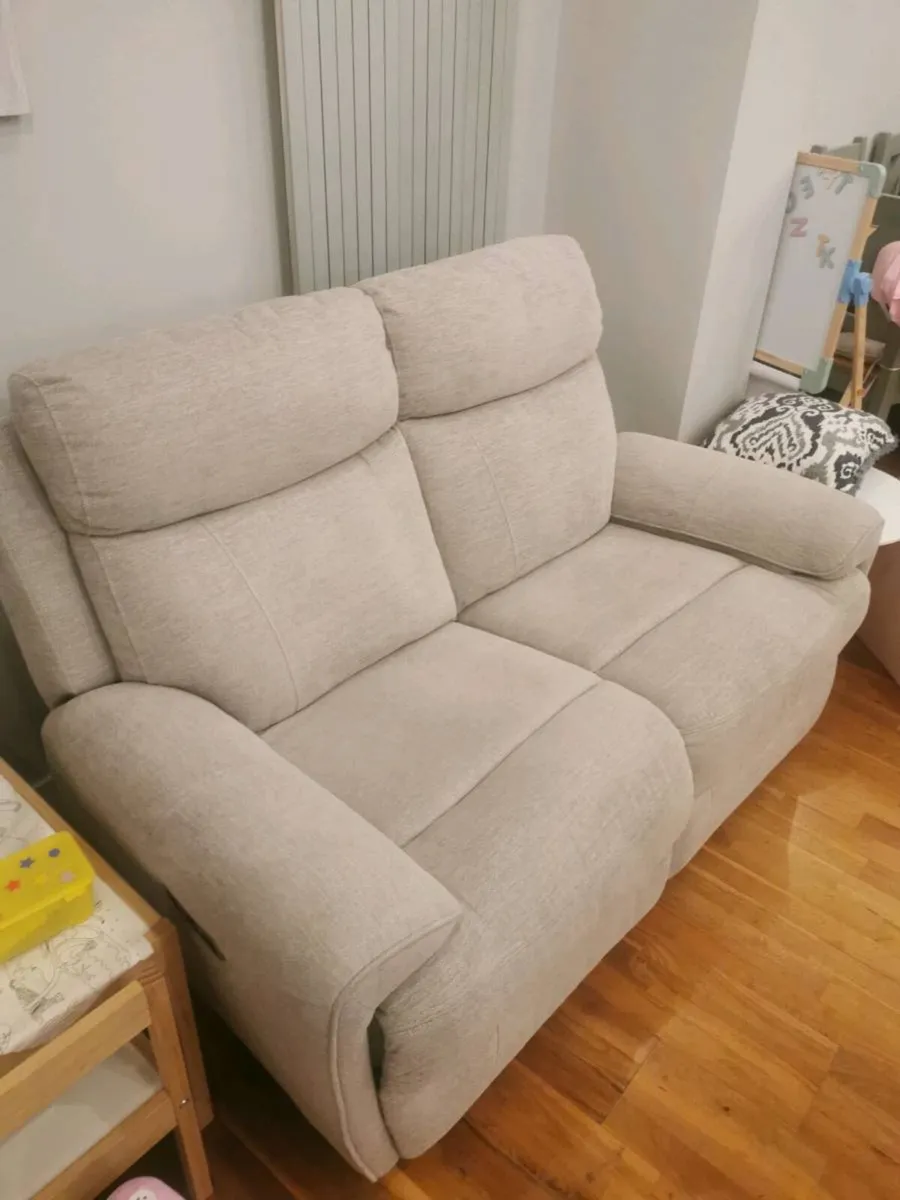 2 Electric reclining couches - Image 3