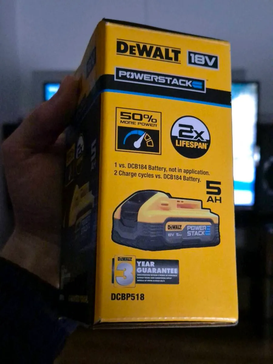 The DEWALT DCBP518 18V, 5Ah POWERSTACK Battery - Image 2