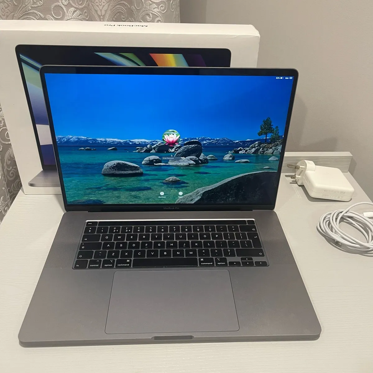 Macbook Pro 16inch - Image 4