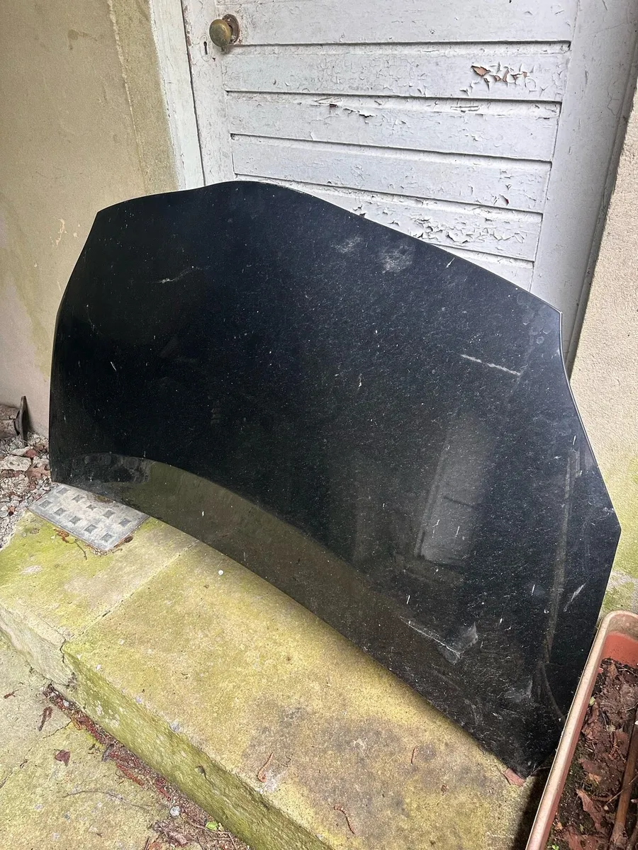 Toyota Prius 2011 black Breaking/Parts - Image 4