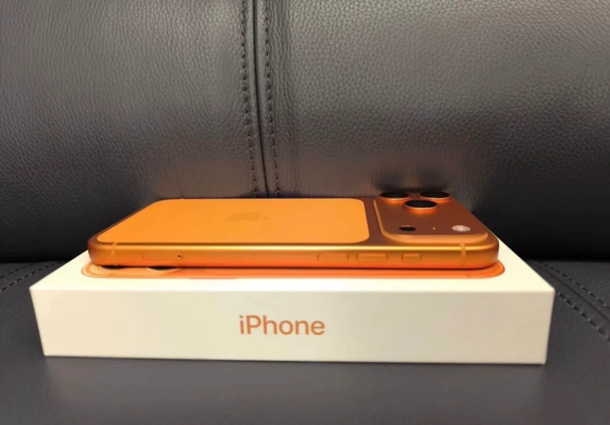 iPhone 17 Pro Max  orange  256Gb - Image 3