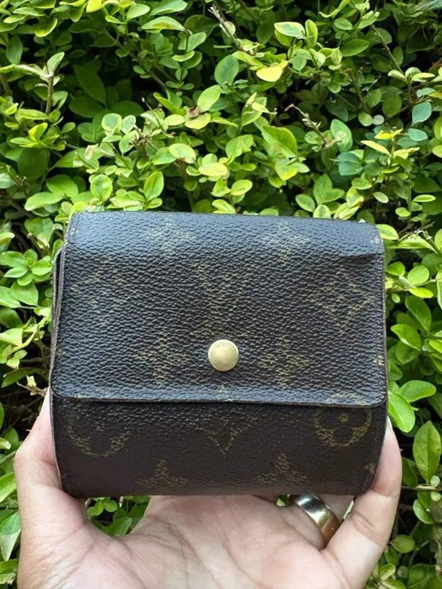 wallet - Image 1