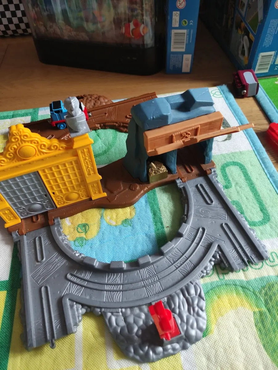 limited editionThomas and friends treasure trucks - Image 3