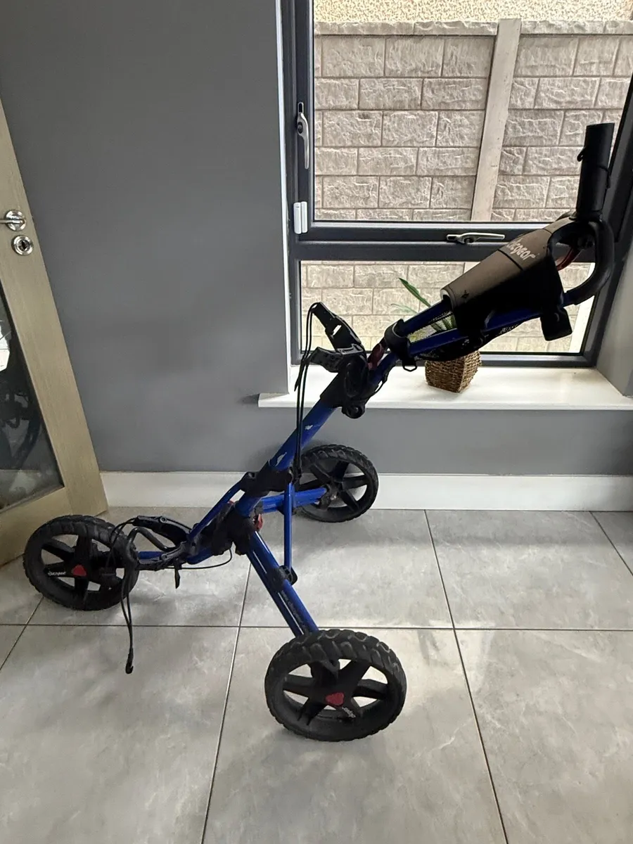 Clicgear golf trolley - Image 4