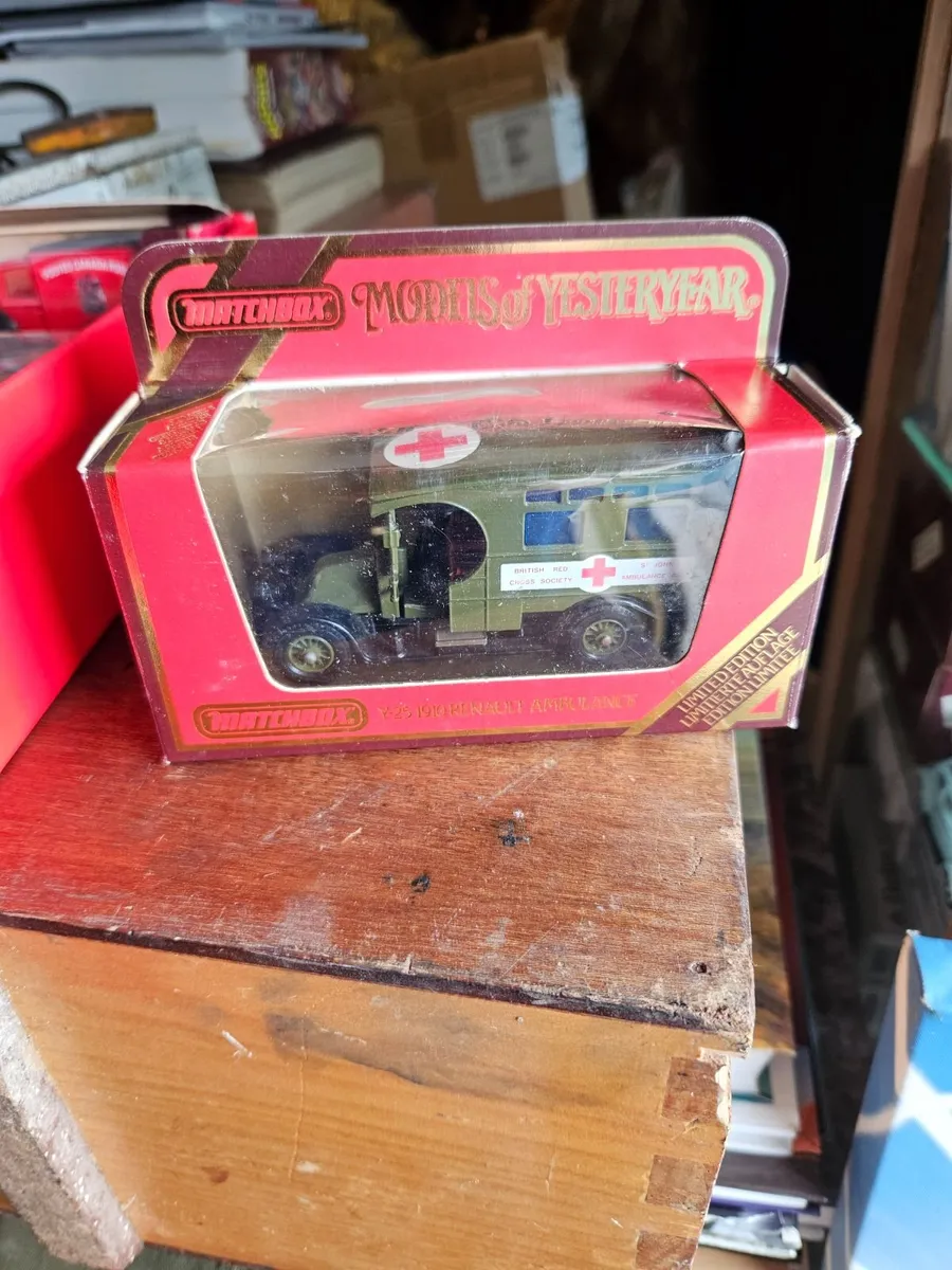Matchbox Yesteryear Ambulance - Image 1