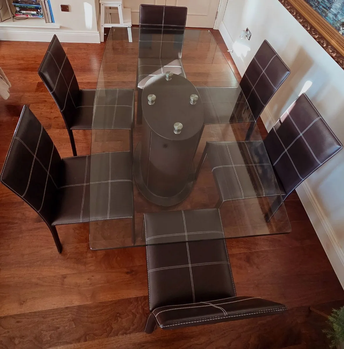 Luxurious 6-Seater Dining Table - Image 2