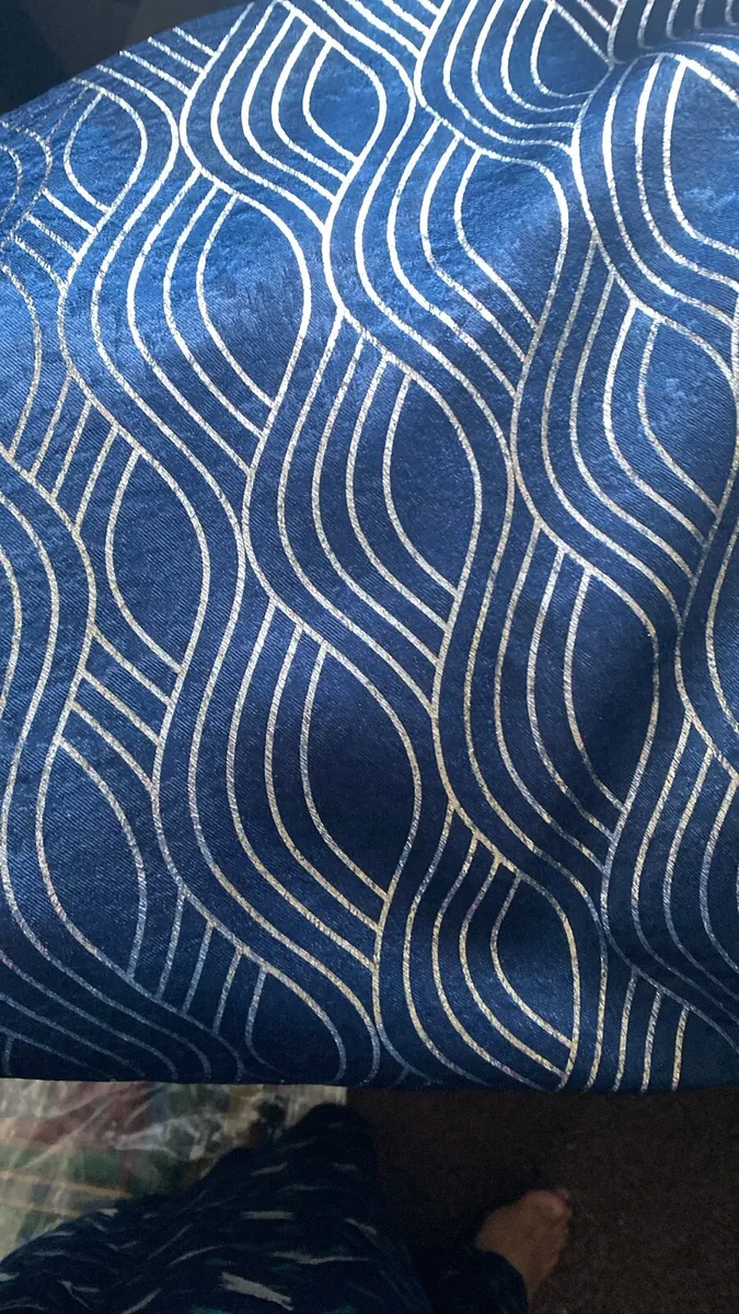 2 pairs of blue velvet curtains - Image 1