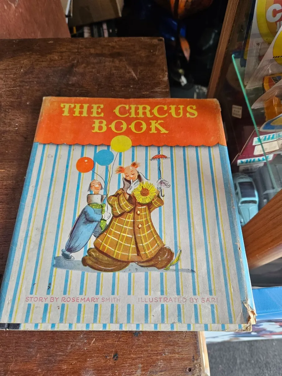 Vintage The Circus Book - Image 1
