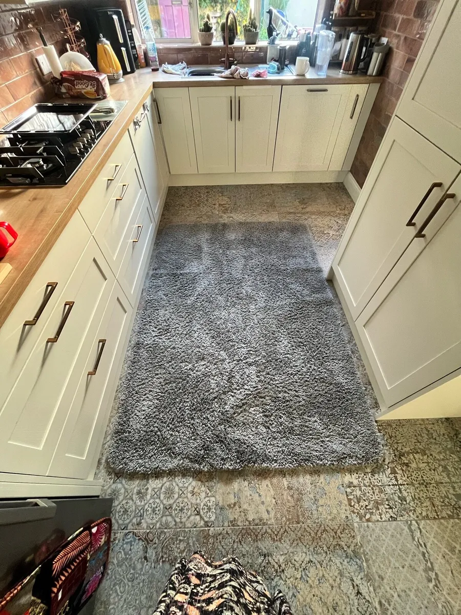 Rug - Image 3