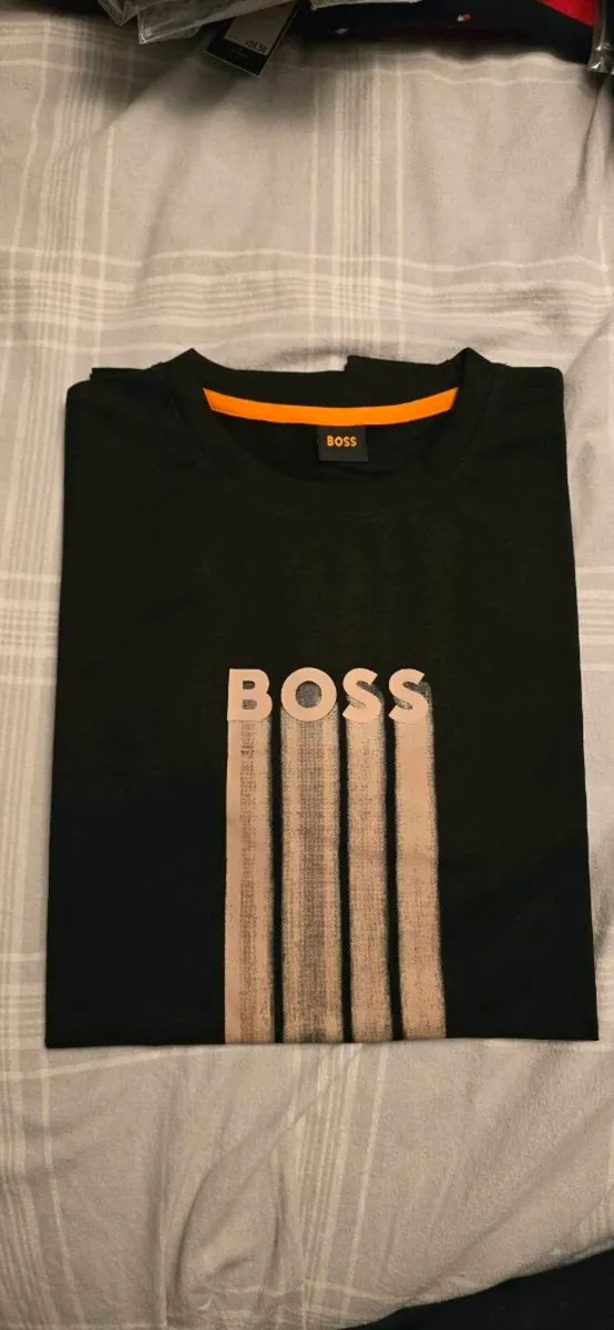 HUGO BOSS Mens T-shirt Size xl - Image 1