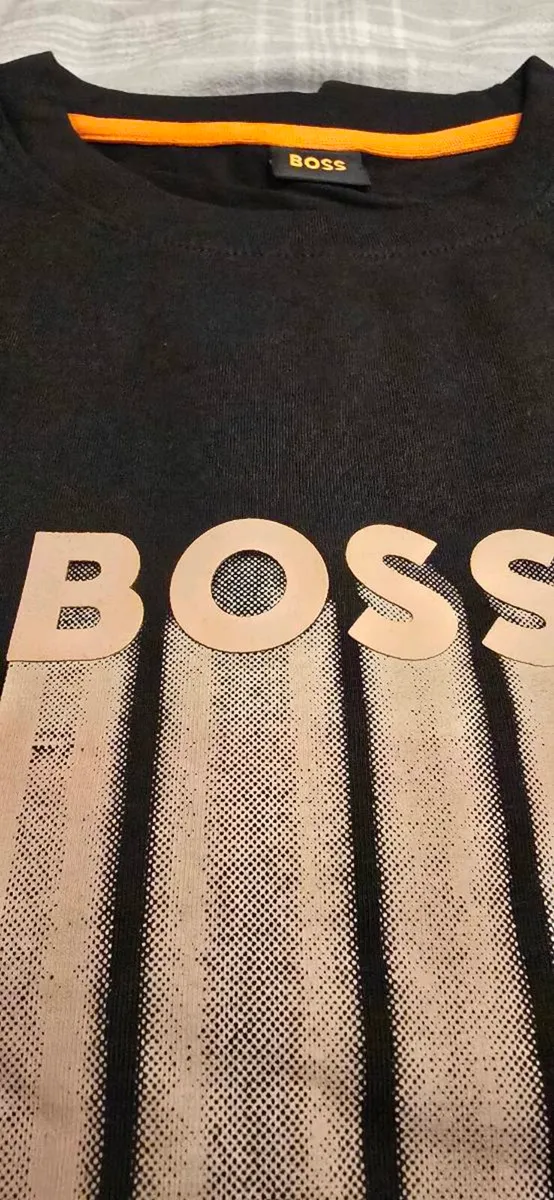 HUGO BOSS Mens T-shirt Size xl - Image 2