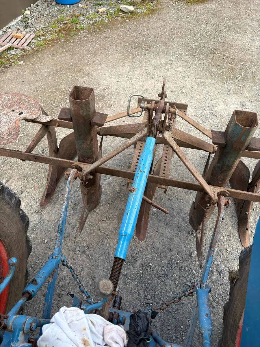 Ferguson drill plough - Image 3