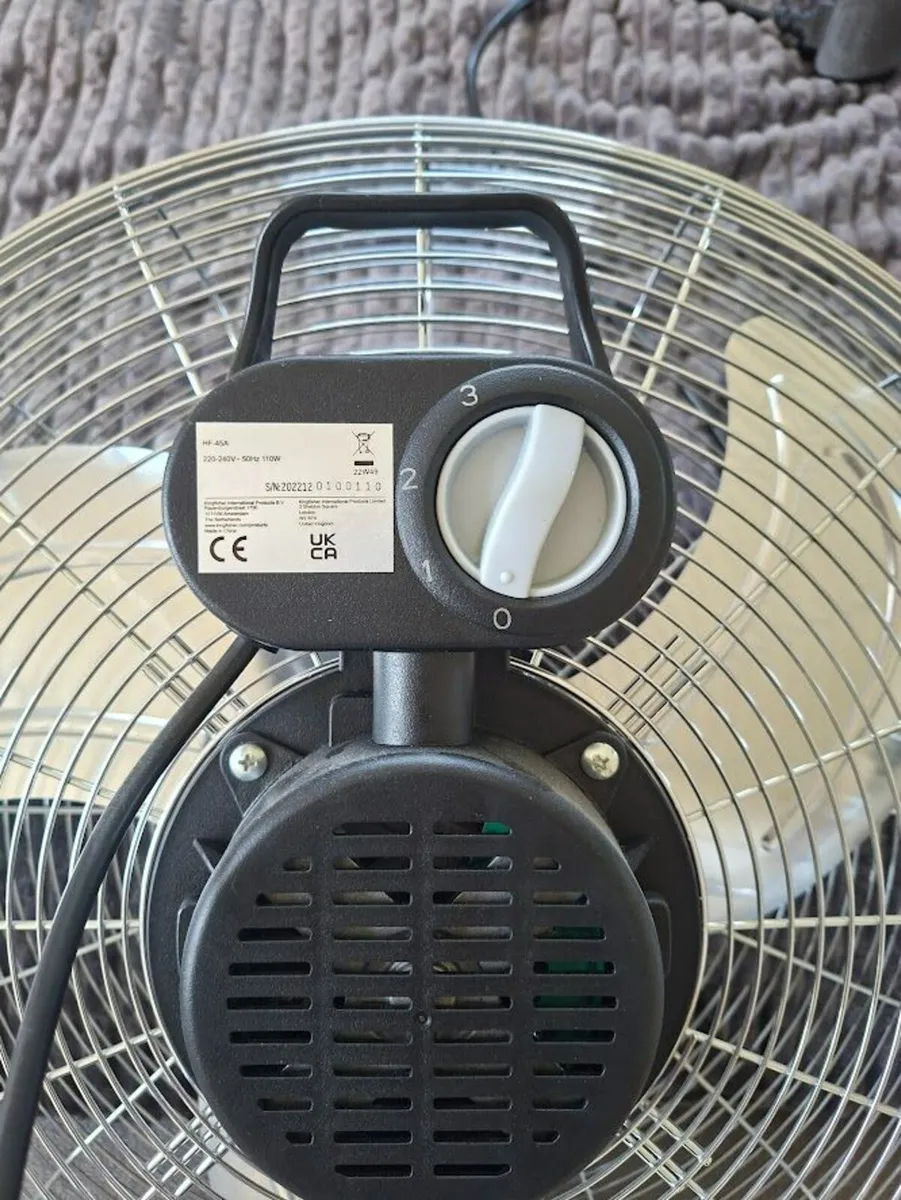 Cooling Floor Fan 220-240V - Image 2