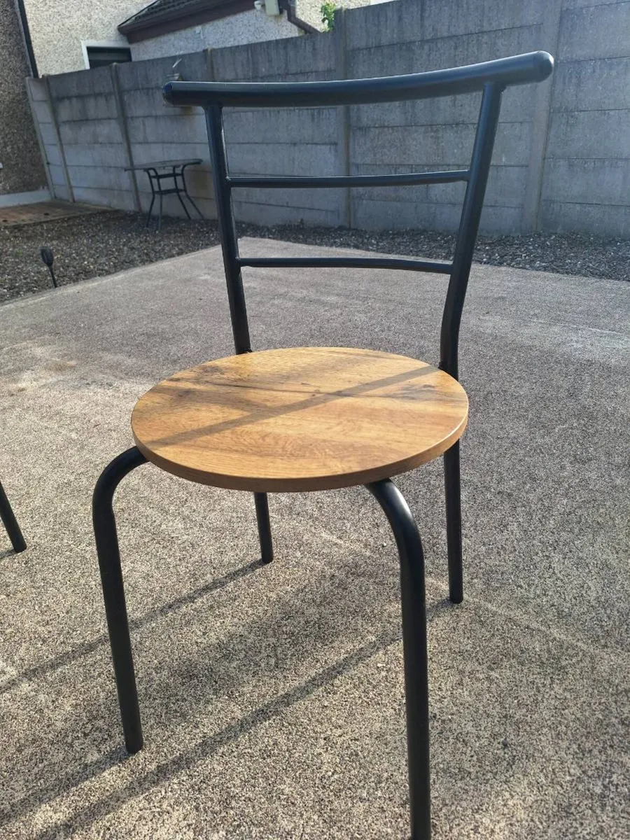 Round Dining Table & Chairs - Image 2