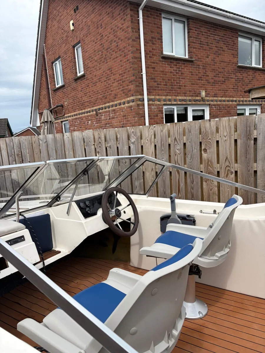 Boat - Image 2
