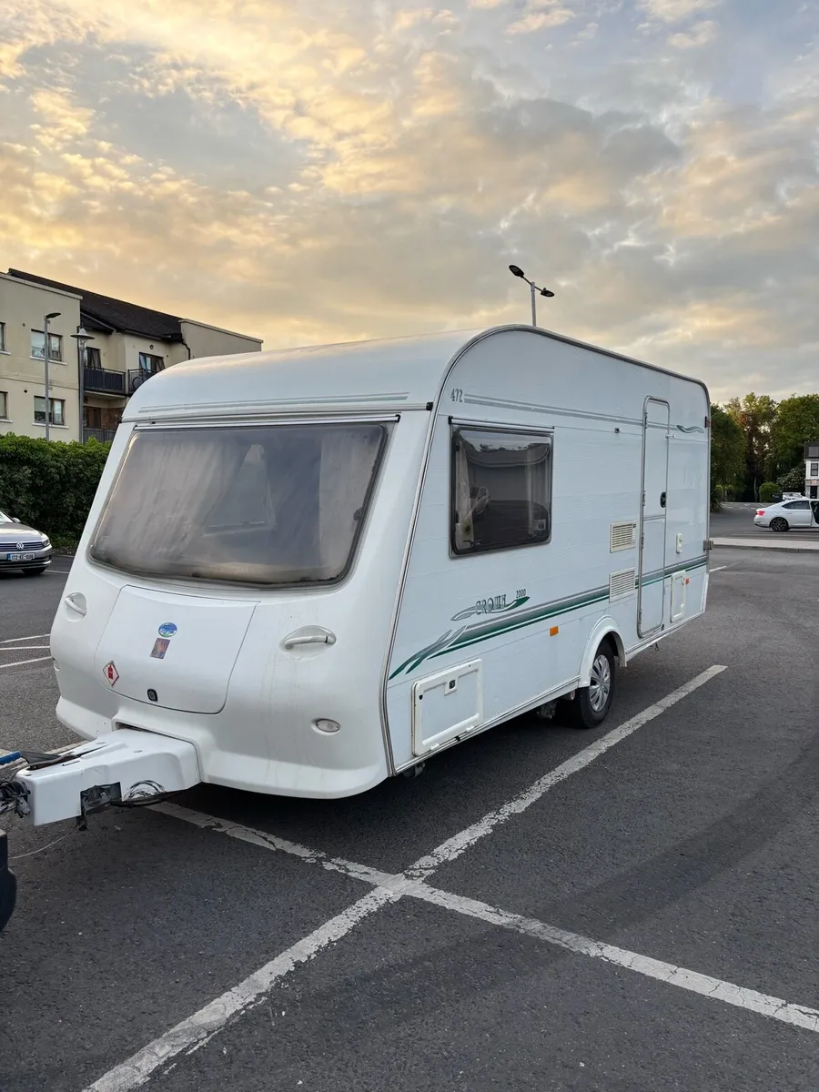 CROWN 2 BERTH NO DAMP 🤩 - Image 1