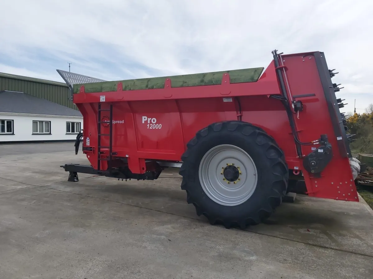 Agrispread pro 12000