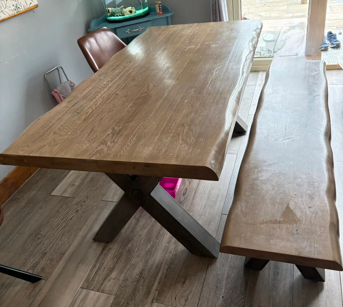 Table and bench seat - Image 1