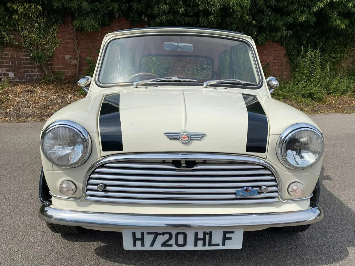 Front page mini mag car! - Image 3