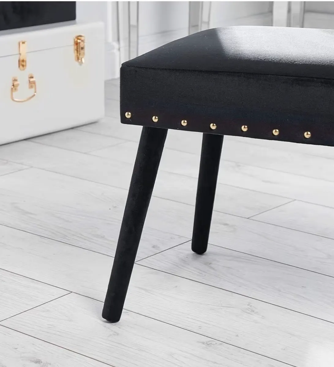 Black velvet bench - Image 3