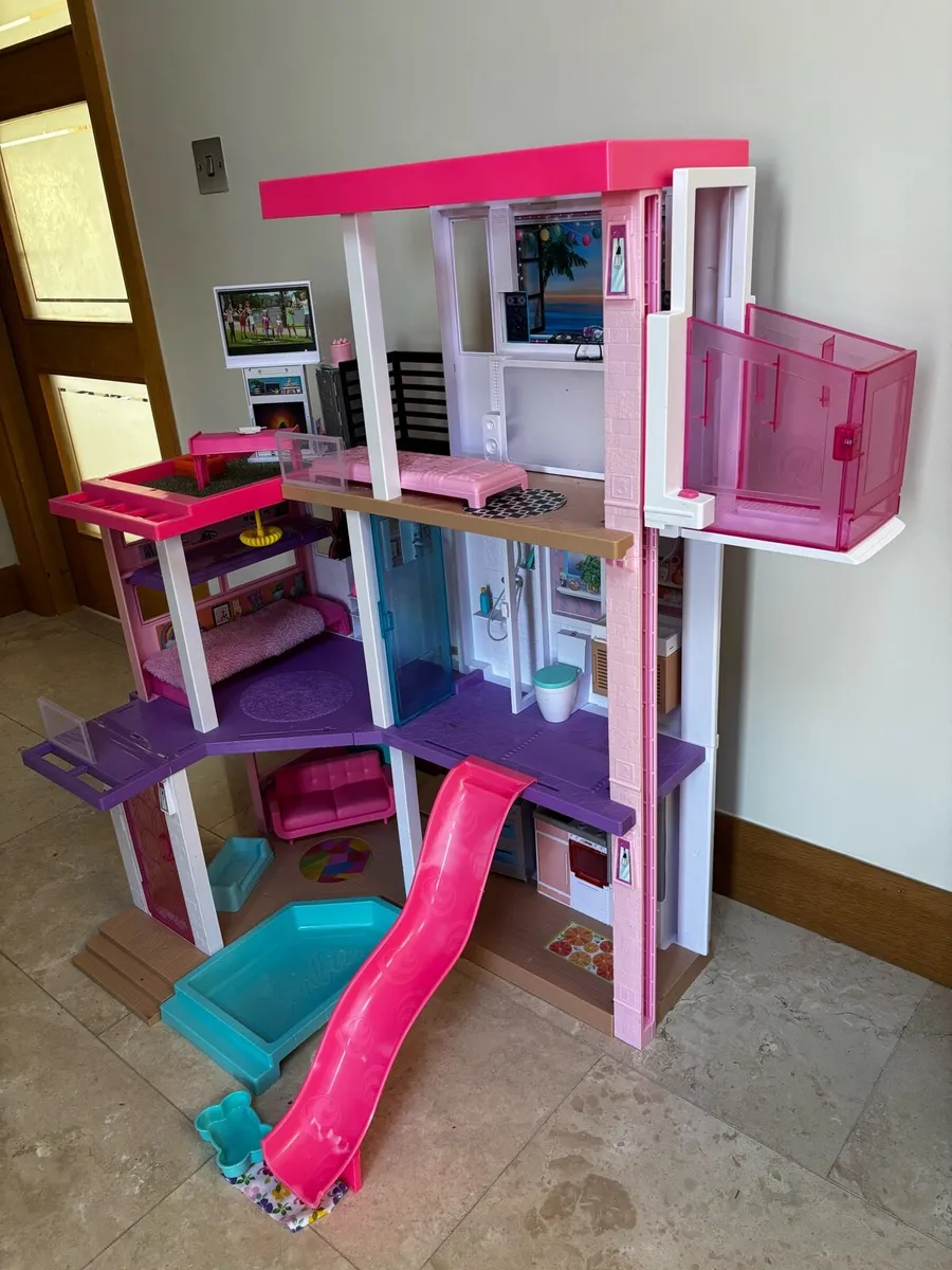 Barbie Dreamhouse - Image 1